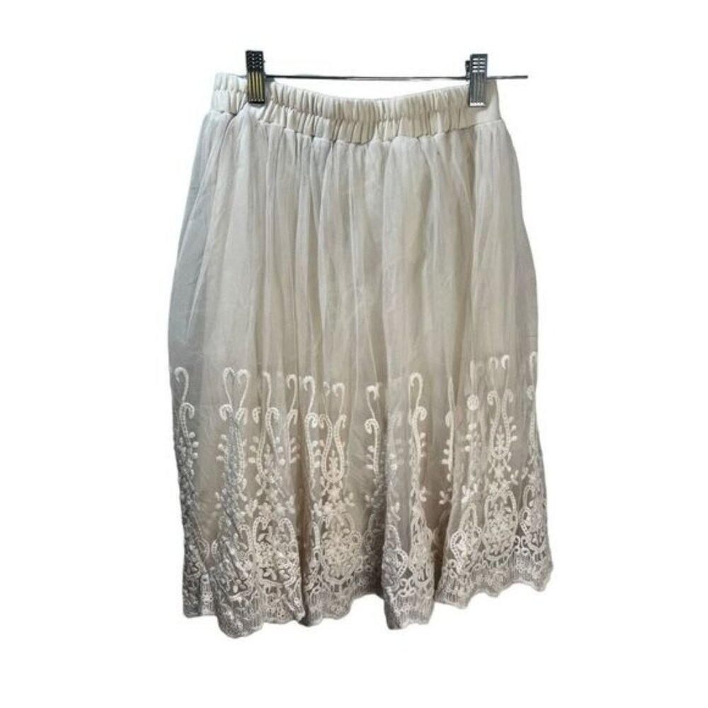 Forever 21 Beige‎ Embroidered Lace Overlay Skirt With Elastic Waistband S